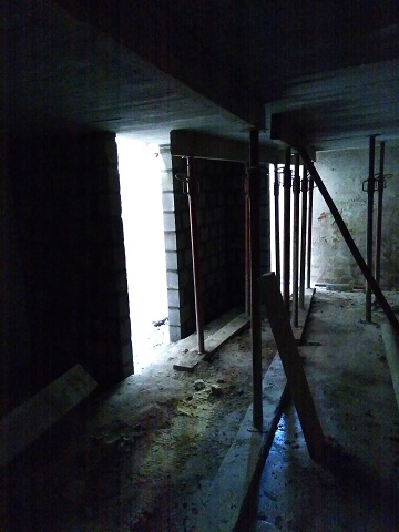 9889 20250403T174500