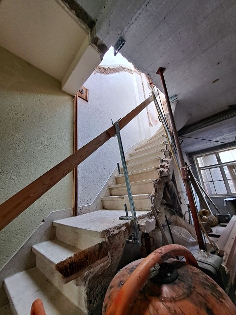 9992 20250223T143404